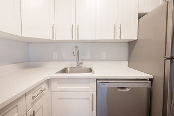 Polo Club Townhomes: 770 - 818 Allegheny Drive
